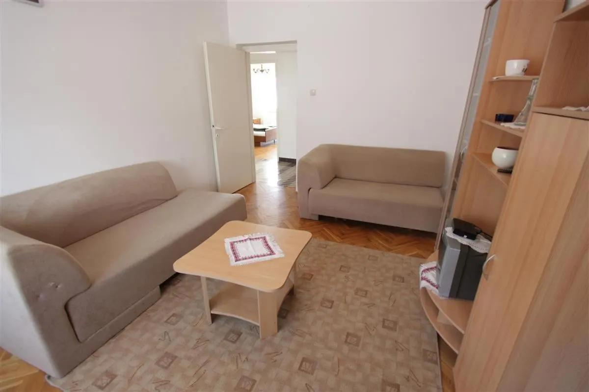 Johann I Crikvenica Apartment